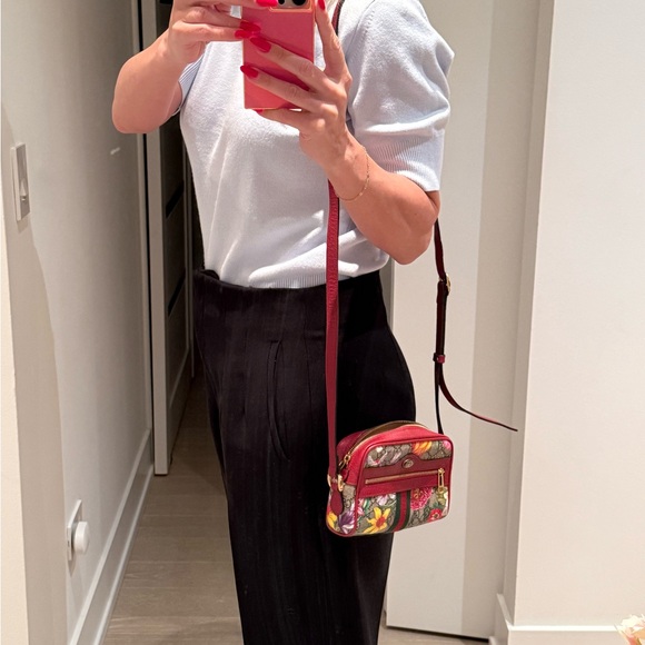 Gucci crossbody purse - excellent condition - Picture 11 of 12